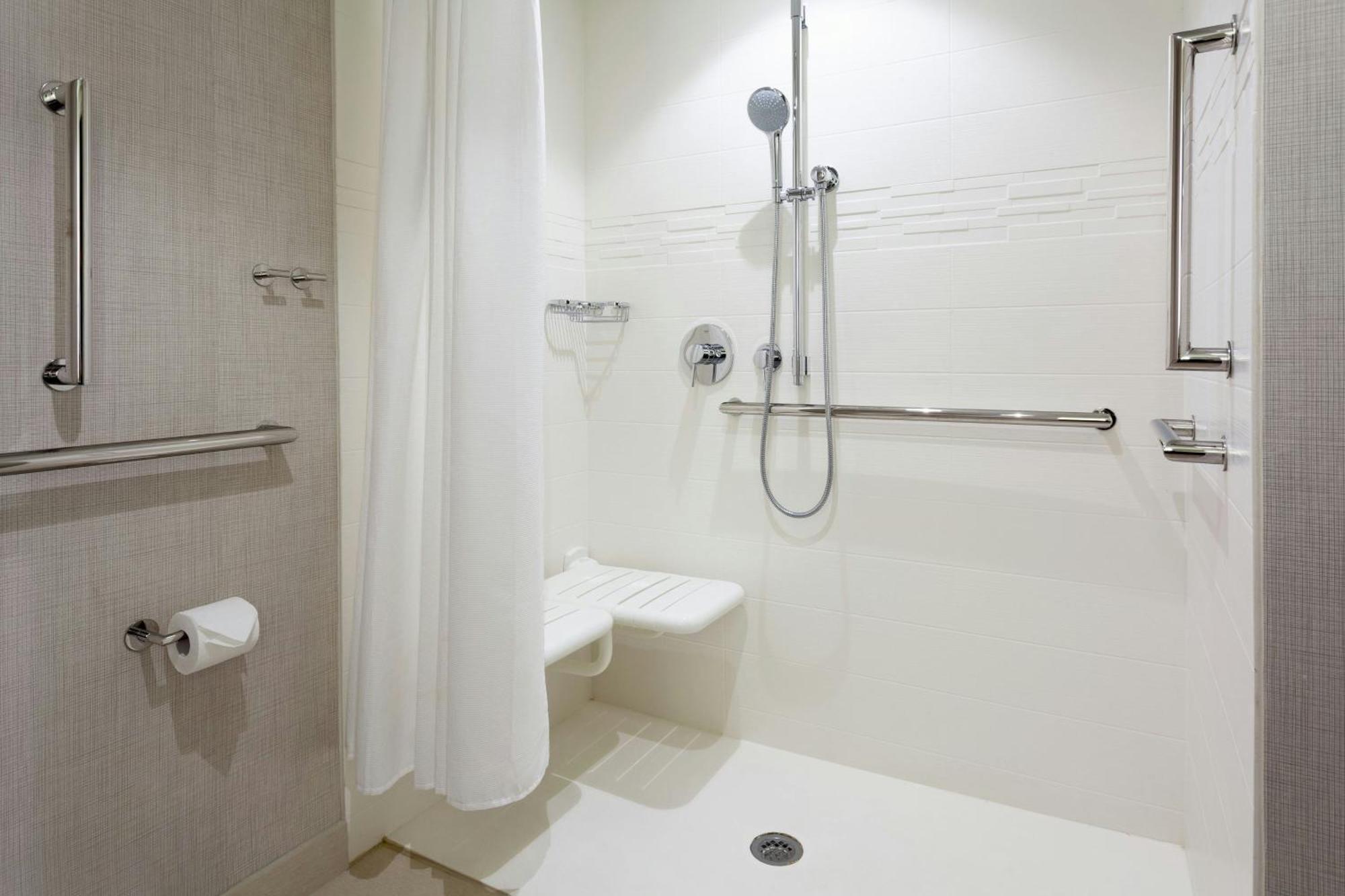 Hotel By Marriott Downtown/pearl District 3*