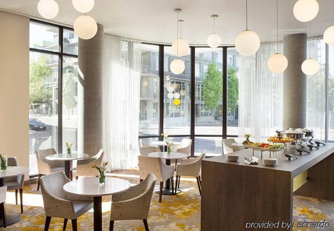By Marriott Downtown/pearl District Hotel